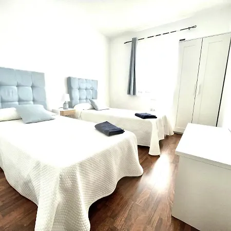 House - Sleeps 6 - Pool - Pet Friendly * 科拉雷侯